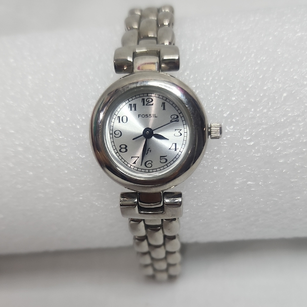 Fossil Wonen's F2 ES-8904 Silver-Tone Watch